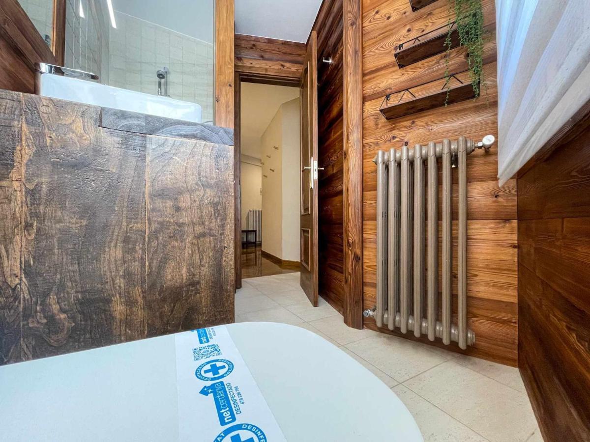 Cal Gatesques 1 Apartment *